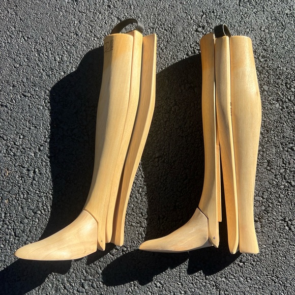 Tucci Wooden Boot Trees - Picture 2 of 3